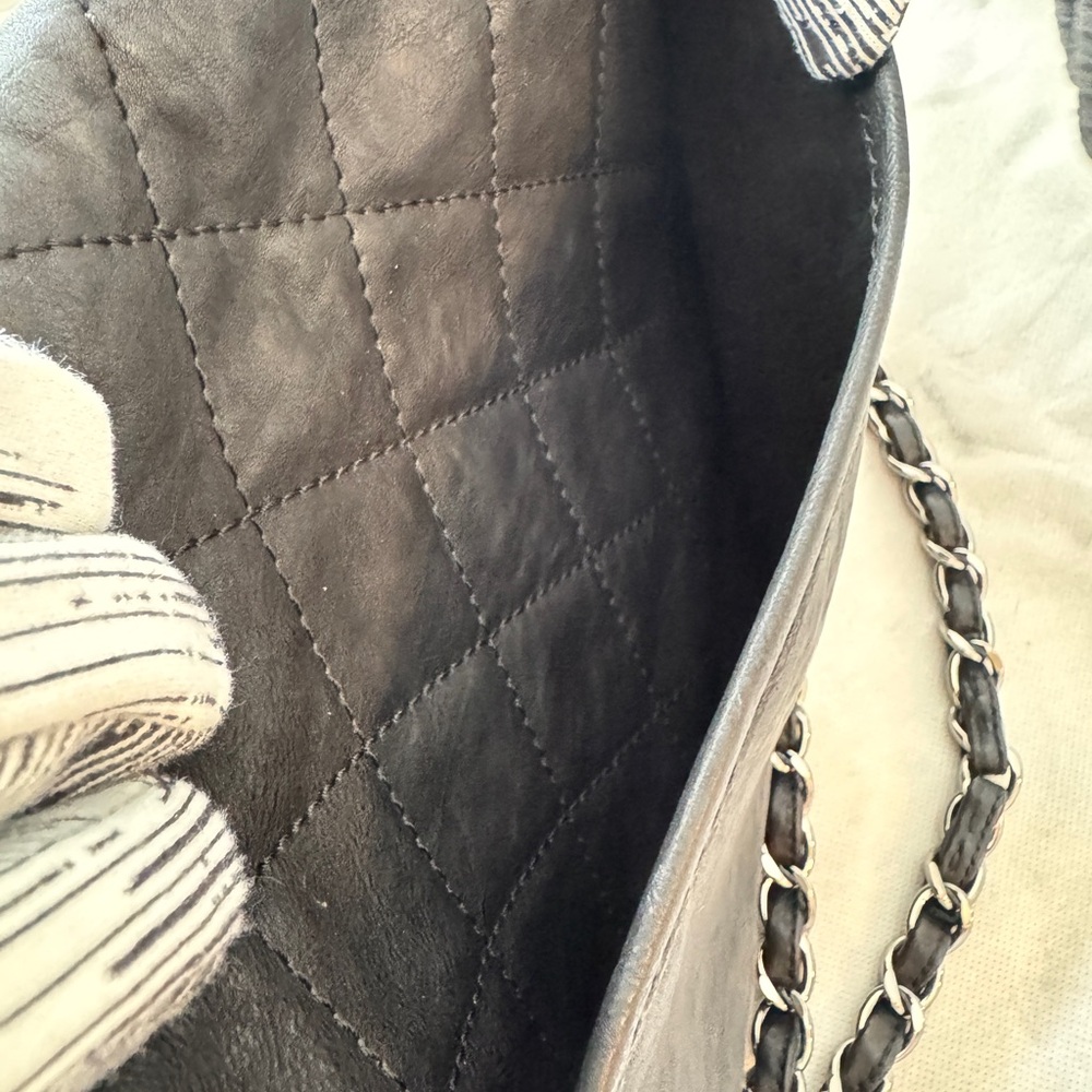 Chanel black calfskin natural beauty classic flap bag exellent condition - Picture 14 of 16
